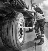 FOR PRESS USE ONLY. 
Image picture Fleet/Conti360°, NUR FÜR DEN PRESSEEINSATZ.
Imagebild Flotte/Conti360°, mobilné servisy